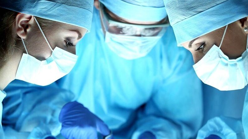 A prostatite crónica complicada por un proceso esclerótico require cirurxía